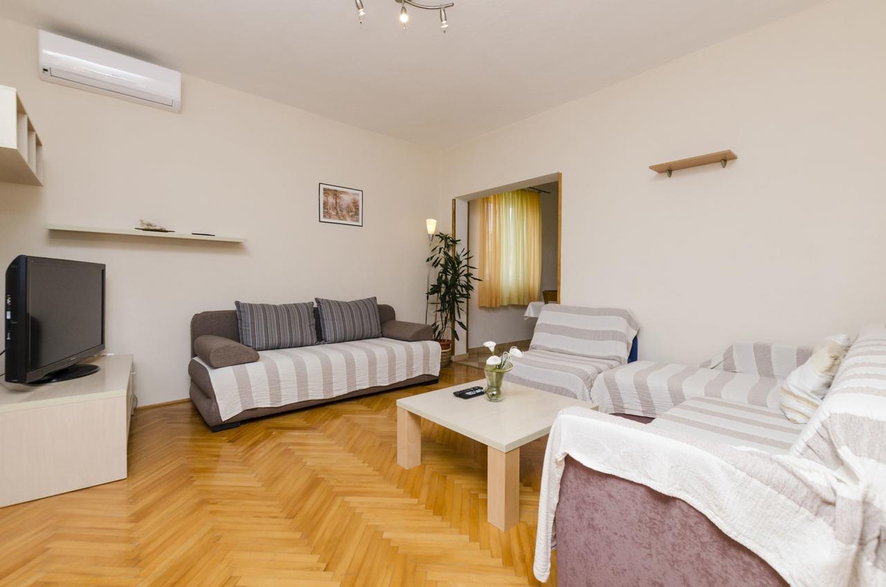 Apartment Antonija 普利莫顿 外观 照片