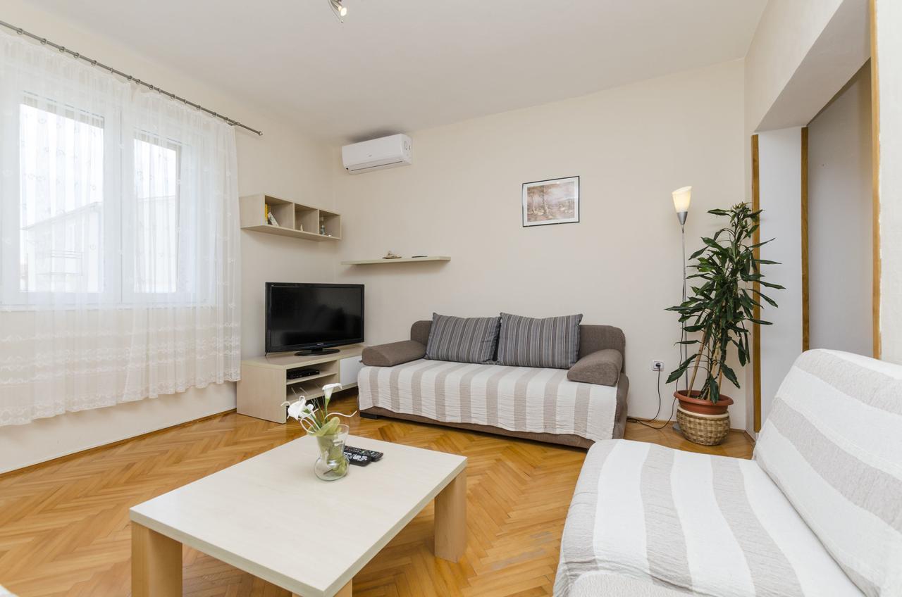 Apartment Antonija 普利莫顿 外观 照片